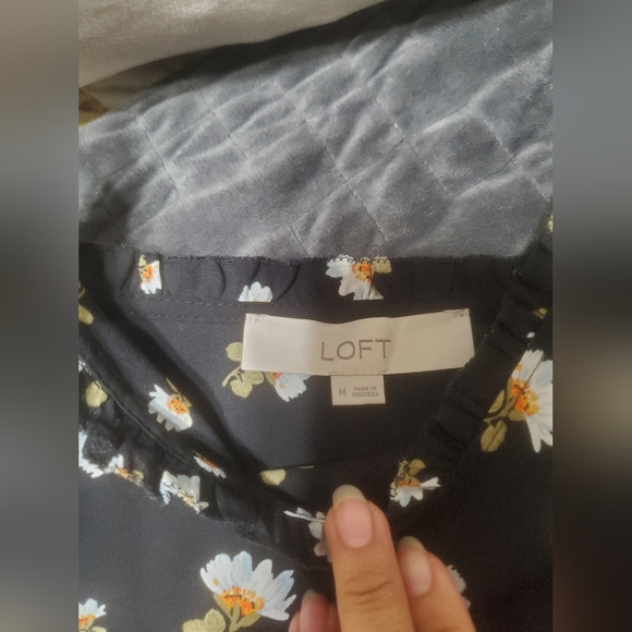 Top - Picture 2 of 2